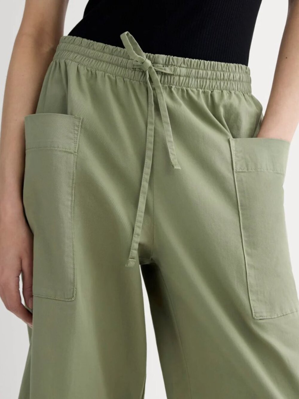 Everlane Wide Leg Cargo Easy Pant L Large NWT Oil Green - Picture 3 of 6